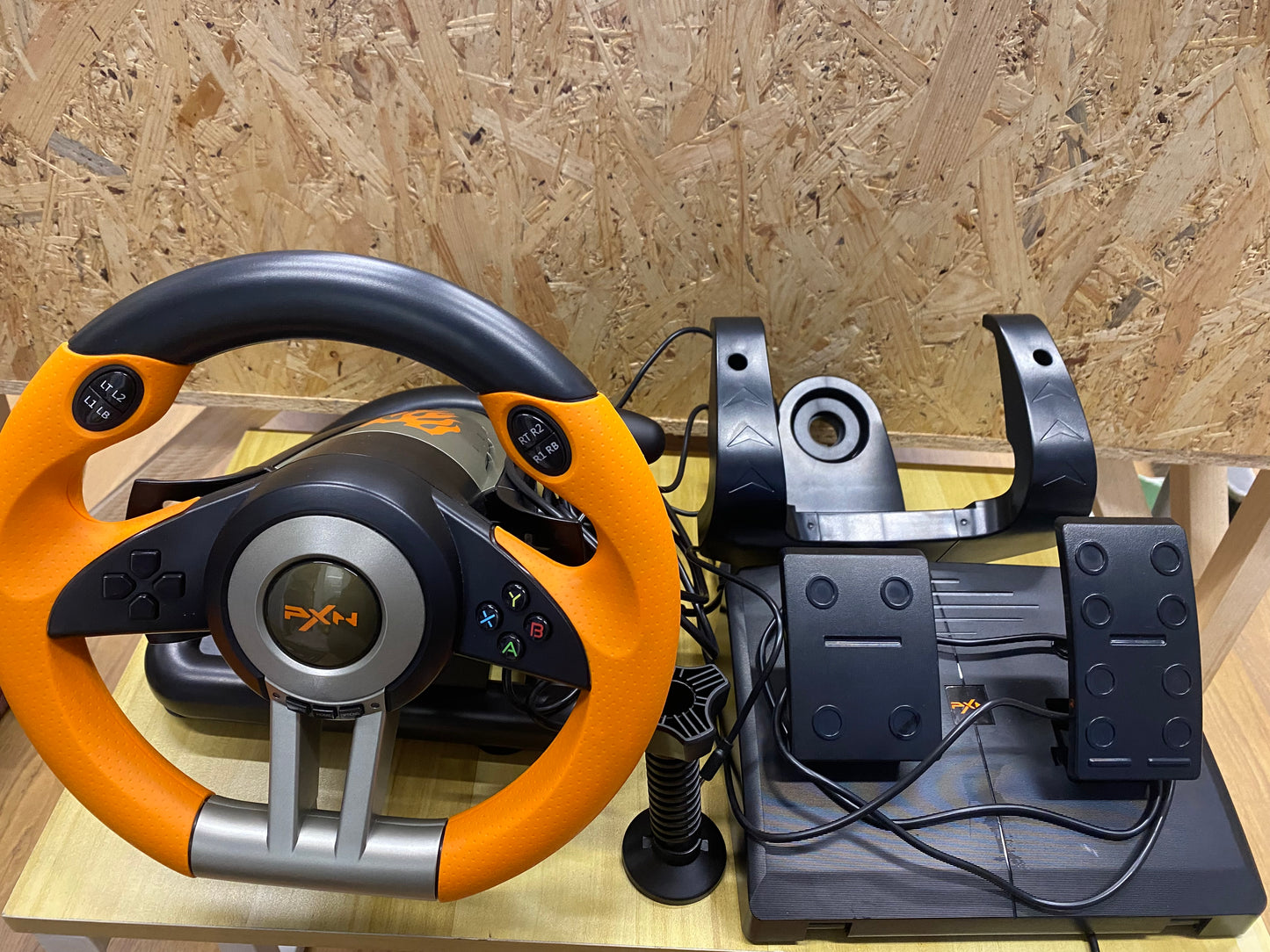 PXN V3 Pro Volante con Pedales