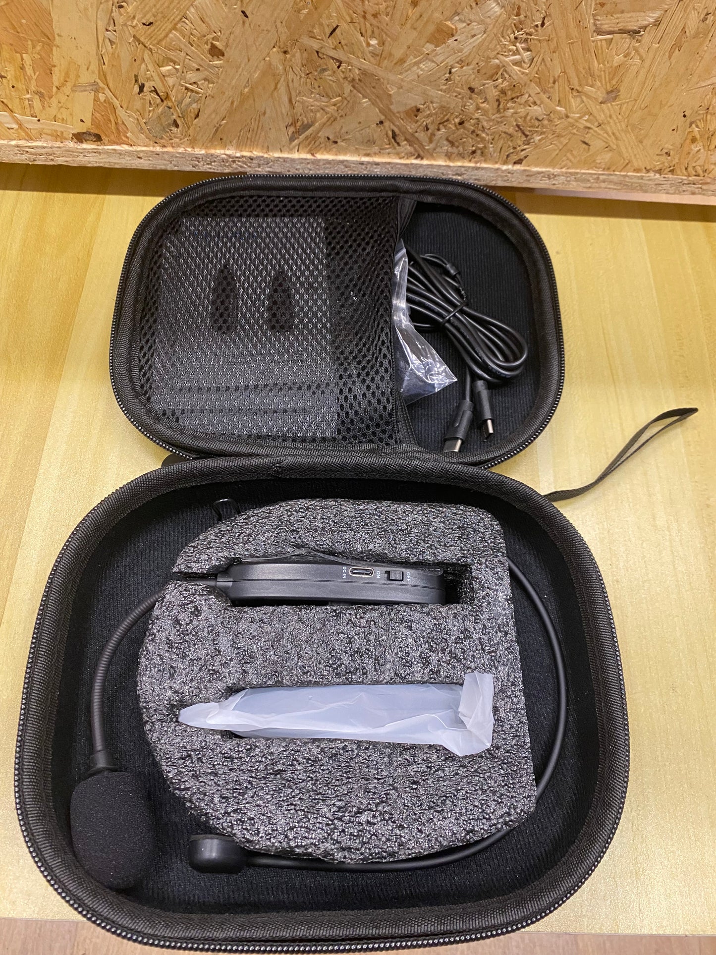 KIMAFUN Micrófono Inalámbrico para Fitness