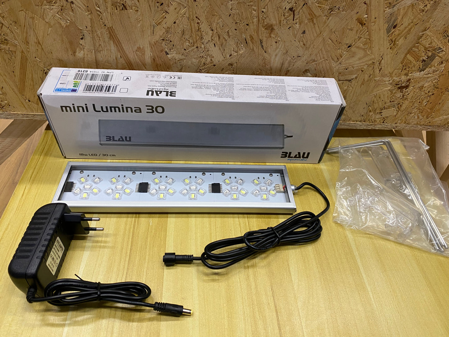 Blau Aquaristic Mini Lumina RGB+W 30