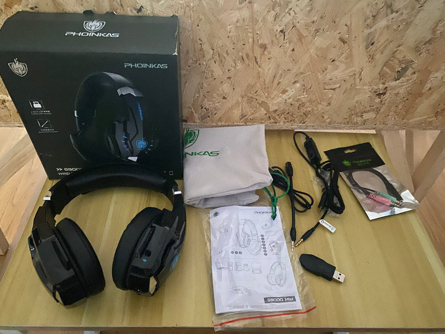 PHOINIKAS Auriculares Gaming Inalámbricos para PS4/PS5/PC