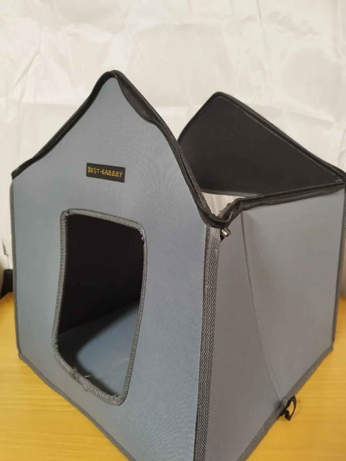 Casa plegable para perros y gatos