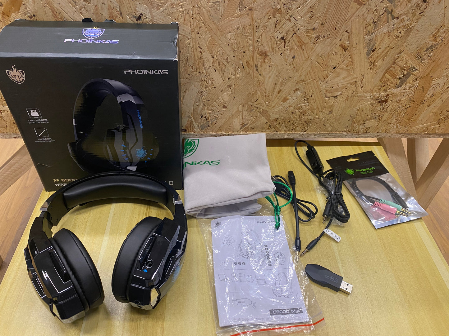 PHOINIKAS Auriculares Gaming Inalámbricos para PS4/PS5/PC