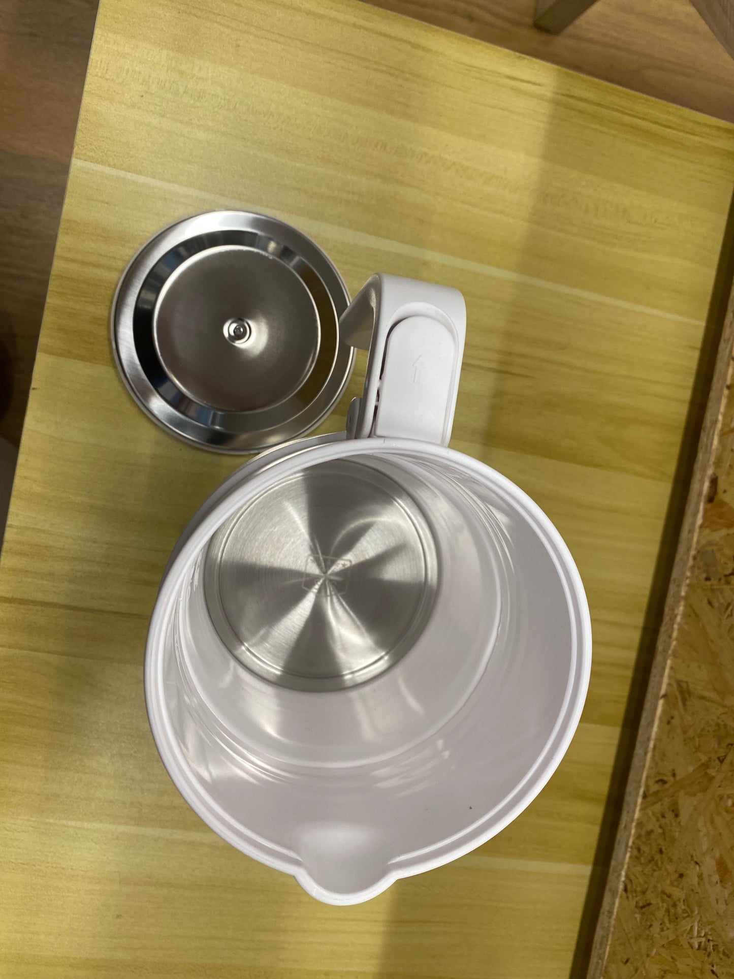 Hervidor eléctrico plegable de viaje